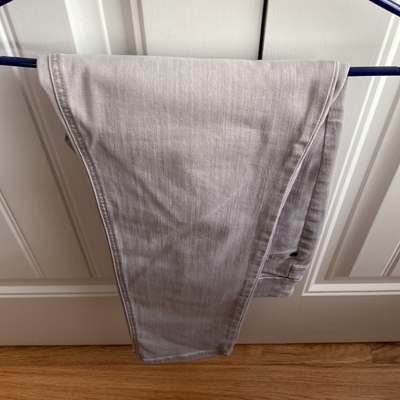 Women’s Pants - Picture 3 of 3